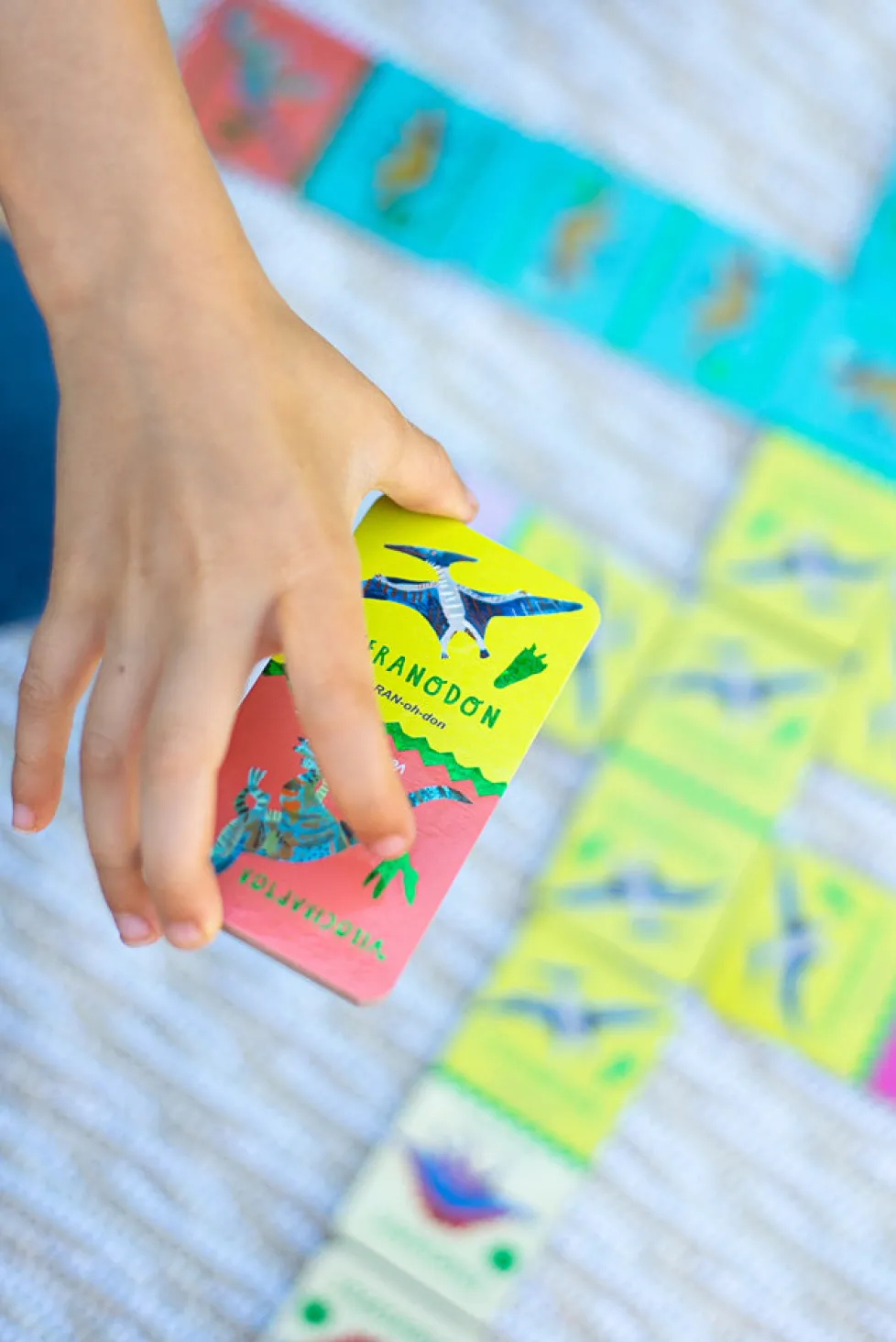 eeBoo Giant Shiny Dinosaur Dominoes 28 pieces