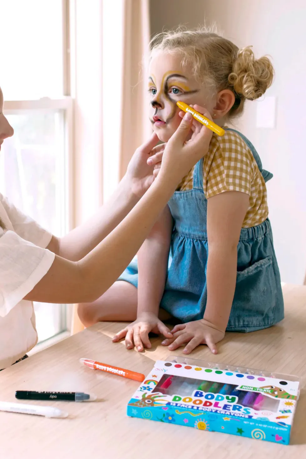 Ooly Body Doodlers Face & Body Crayons - Set of 12