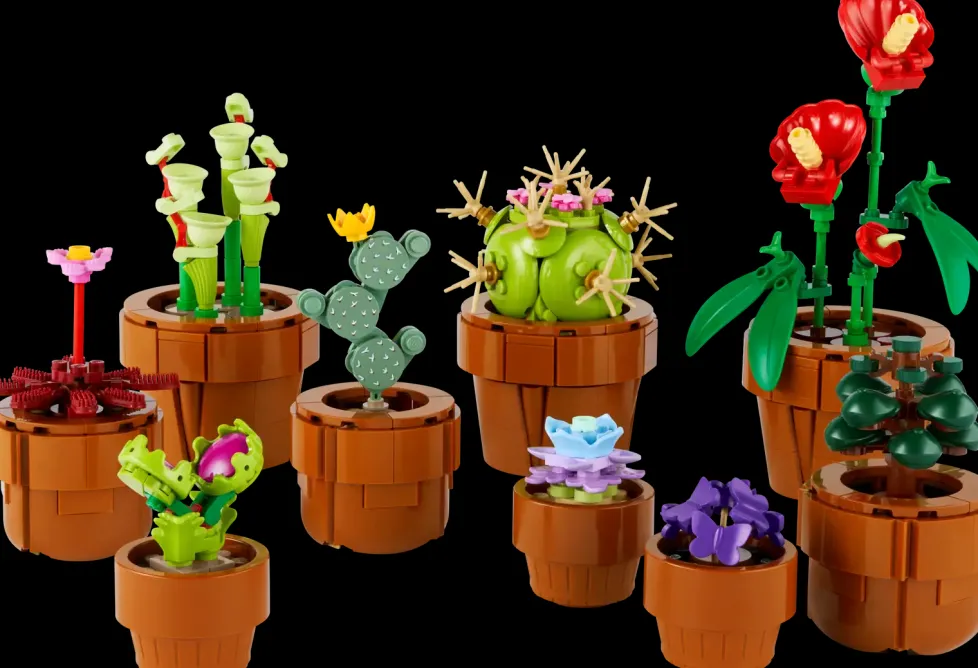 LEGO® Icons: Tiny Plants 10329