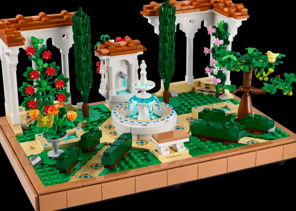 LEGO® Icons Fountain Garden 10359