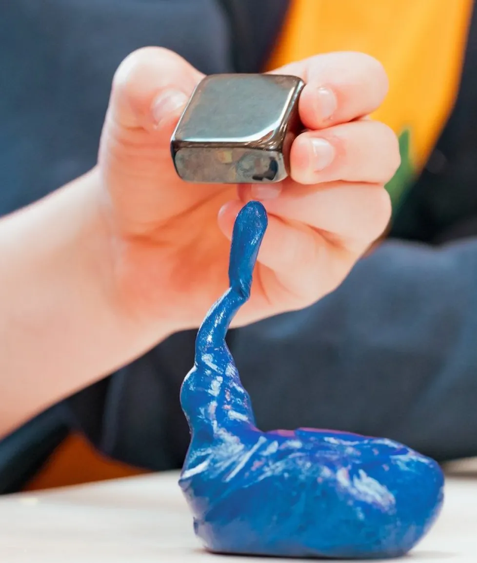 Crazy Aaron's® Thinking Putty® Magnetic Storms: Tidal Wave