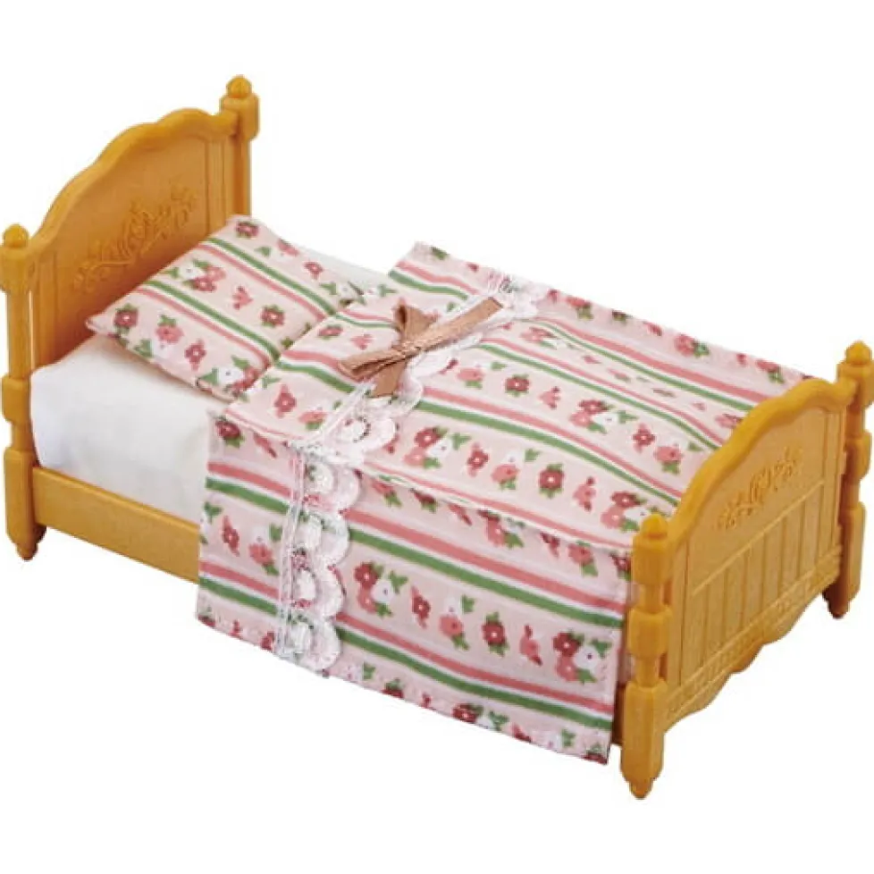 Calico Critters Bed and Comforter Set