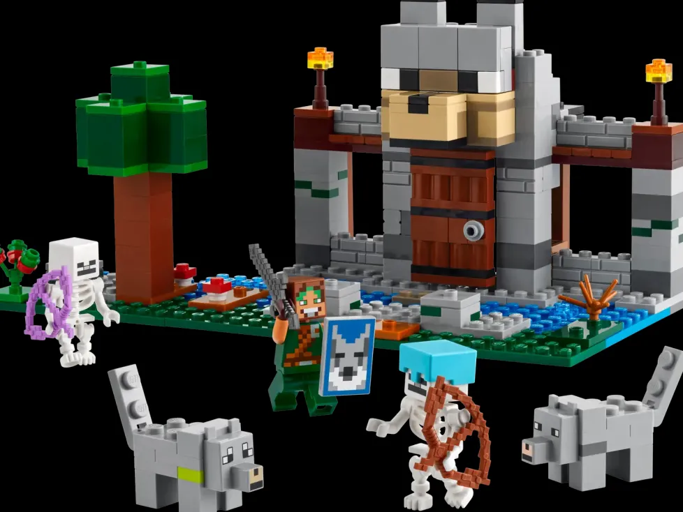 LEGO® Minecraft™ The Wolf Stronghold 21261