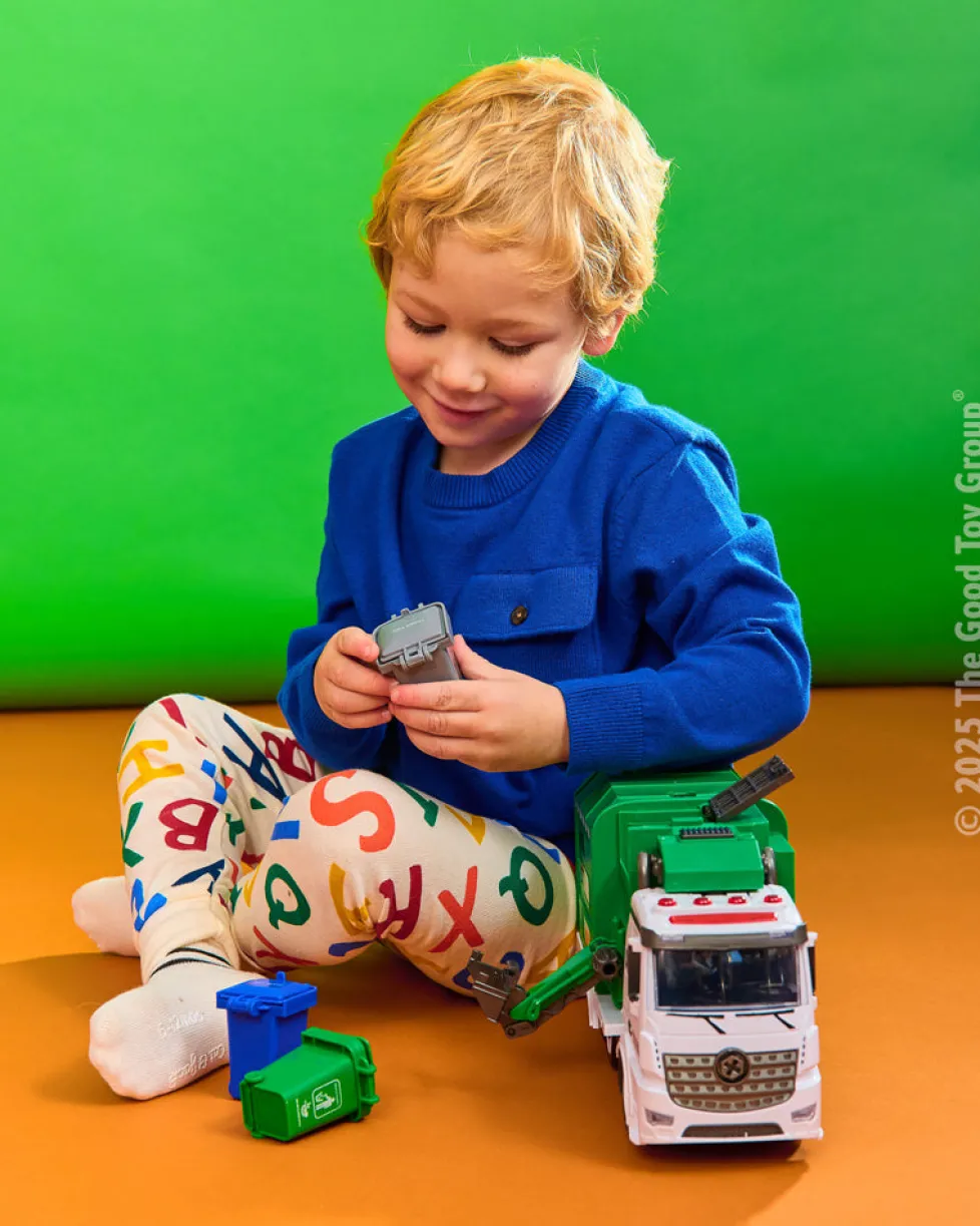 Thin Air Brands Garbage Recycling Truck