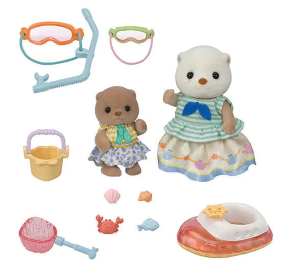 Calico Critters Sea Otter Sisters-Splashy Snorkel Set