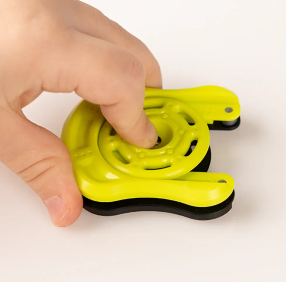 Fat Brain Toys® Magshuto Stunt Park