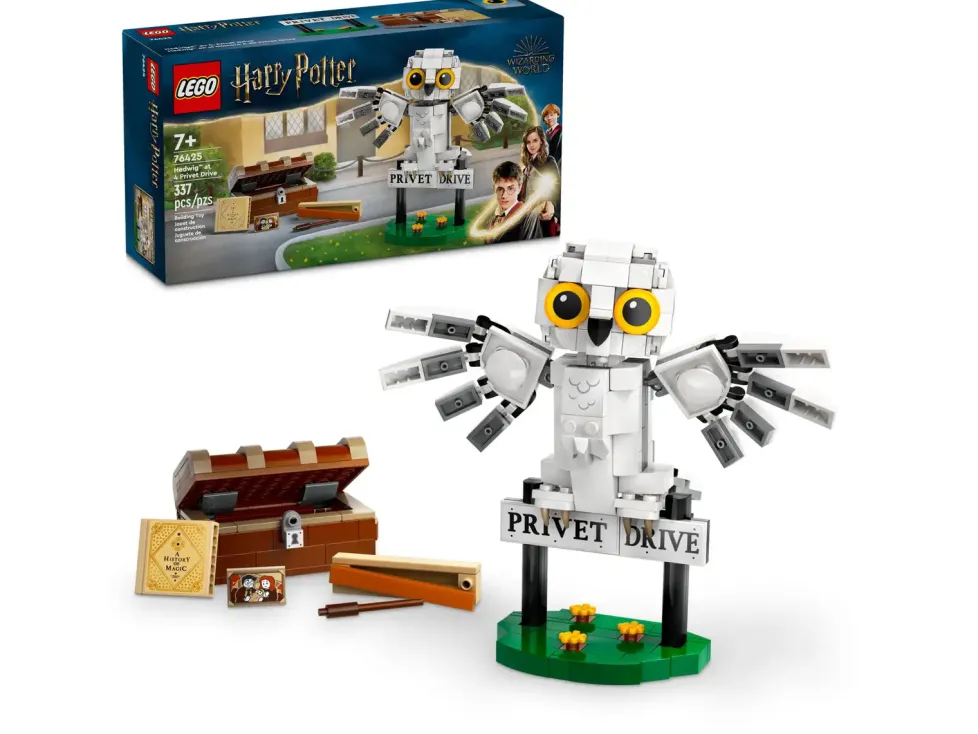 LEGO® Harry Potter™ Hedwig™ at 4 Privet Drive 76425