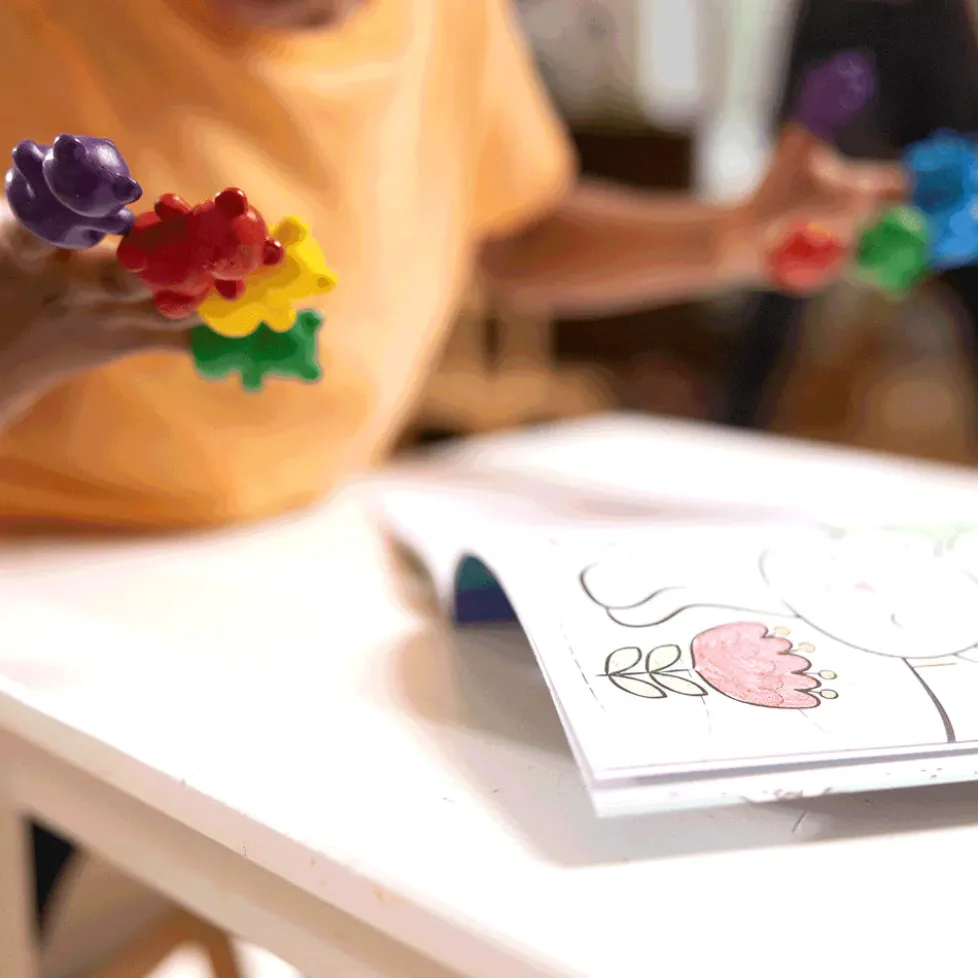 Ooly Cuddly Cubs Bear Finger Crayons - Set of 6